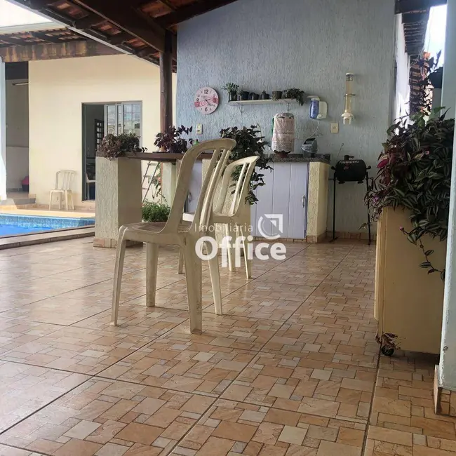 Casa com 3 quartos à venda, 320m2 em Vila Santa Maria de Nazareth, Anapolis - GO - imagem 4 Foto 4 de Casa com 3 quartos à venda, 320m2 em Vila Santa Maria de Nazareth, Anapolis - GO