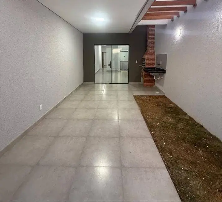 Foto 1 de Casa com 2 quartos à venda, 100m2 em Residencial Buritis, Anapolis - GO