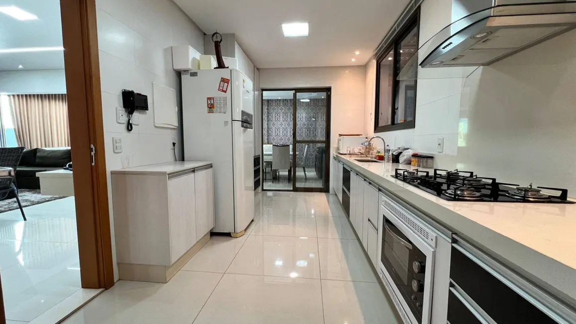 Sobrado com 3 quartos à venda, 360m2 em Residencial Jardins do Lago, Anapolis - GO - imagem 9 Foto 9 de Sobrado com 3 quartos à venda, 360m2 em Residencial Jardins do Lago, Anapolis - GO