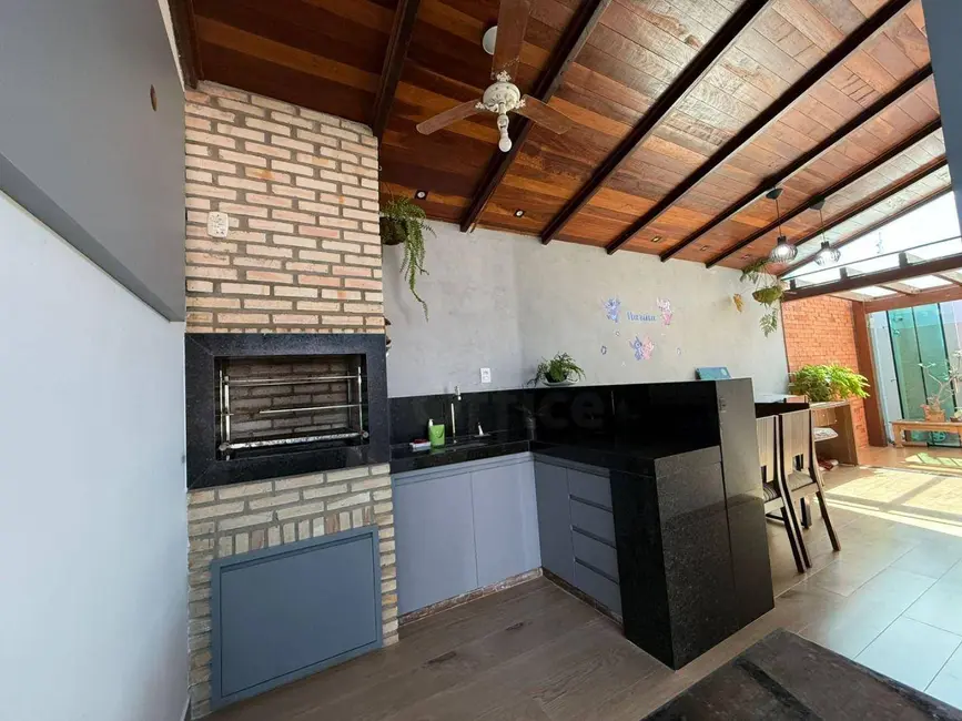 Casa com 3 quartos à venda, 205m2 em Residencial Ayrton Senna, Anapolis - GO - imagem 7 Foto 7 de Casa com 3 quartos à venda, 205m2 em Residencial Ayrton Senna, Anapolis - GO