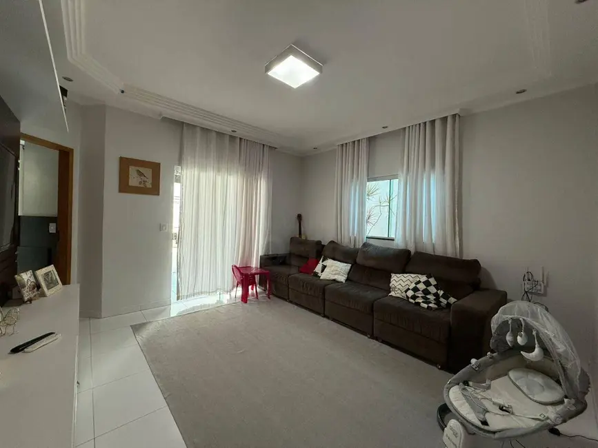 Casa com 3 quartos à venda, 205m2 em Residencial Ayrton Senna, Anapolis - GO - imagem 9 Foto 9 de Casa com 3 quartos à venda, 205m2 em Residencial Ayrton Senna, Anapolis - GO