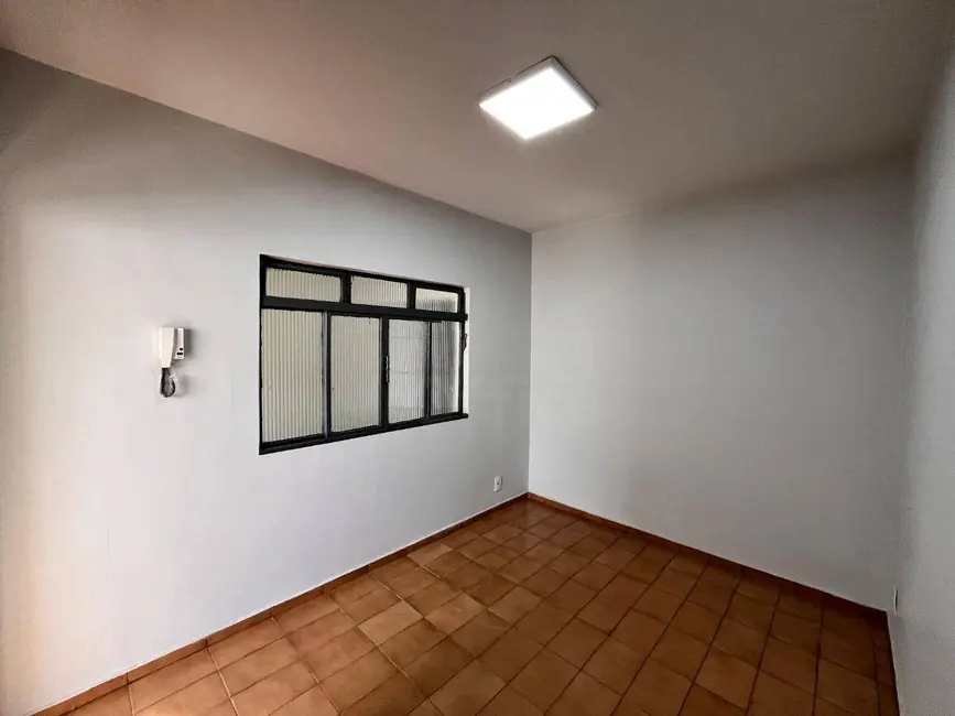 Foto 7 de Casa com 4 quartos para alugar, 250m2 em Eldorado, Anapolis - GO