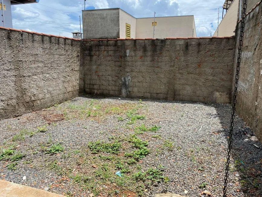 Foto 9 de Casa com 2 quartos à venda, 150m2 em Residencial Flor do Cerrado, Anapolis - GO