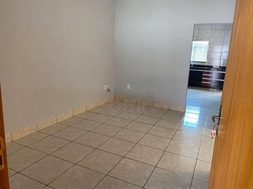Foto 2 de Casa com 2 quartos à venda, 150m2 em Residencial Flor do Cerrado, Anapolis - GO