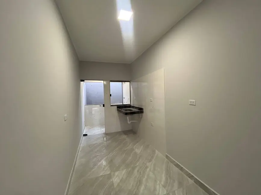 Foto 2 de Casa com 3 quartos à venda, 90m2 em Residencial Santa Cruz, Anapolis - GO