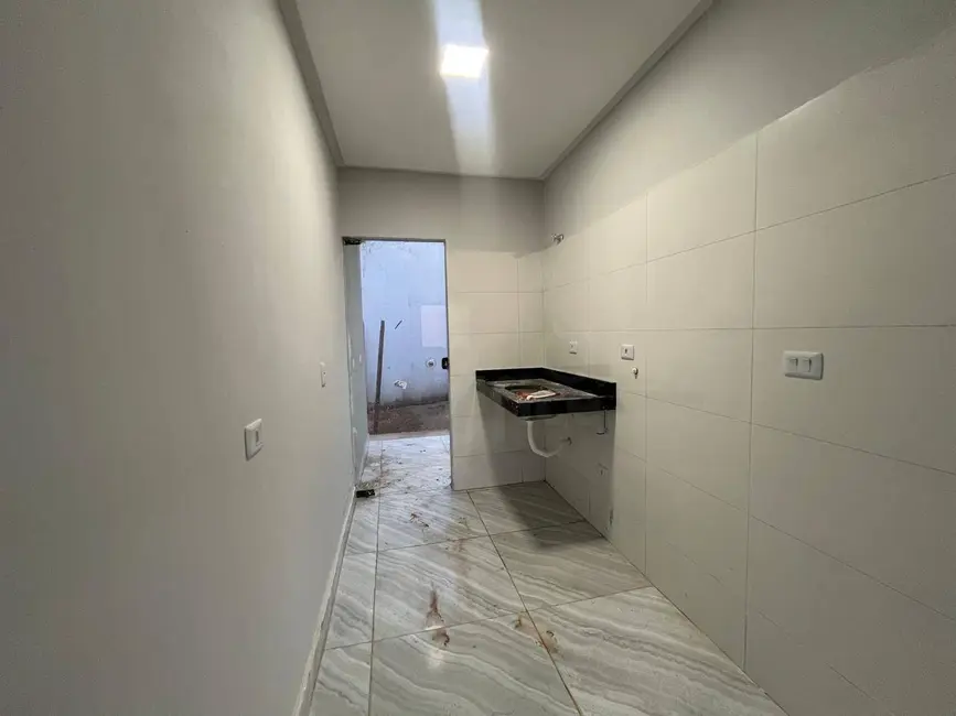 Casa com 2 quartos à venda, 75m2 em Residencial Santa Cruz, Anapolis - GO - imagem 2 Foto 2 de Casa com 2 quartos à venda, 75m2 em Residencial Santa Cruz, Anapolis - GO