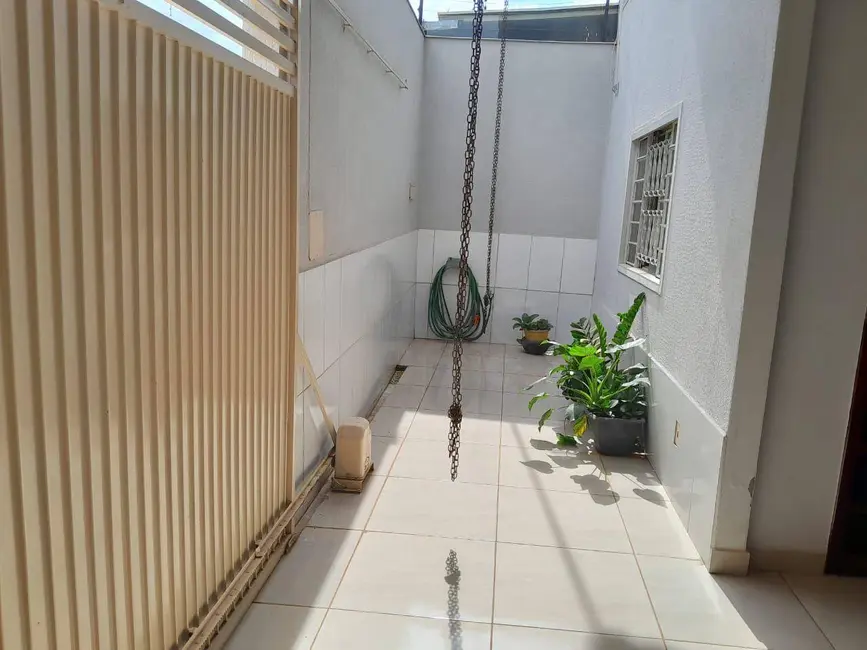 Foto 3 de Sobrado com 3 quartos à venda, 157m2 em Lourdes, Anapolis - GO