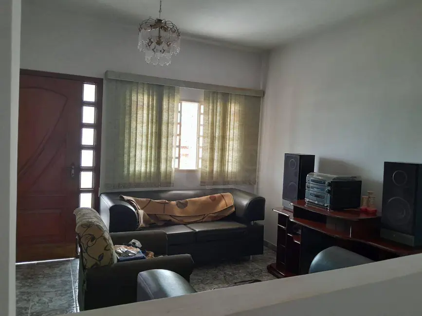 Foto 4 de Sobrado com 3 quartos à venda, 157m2 em Lourdes, Anapolis - GO