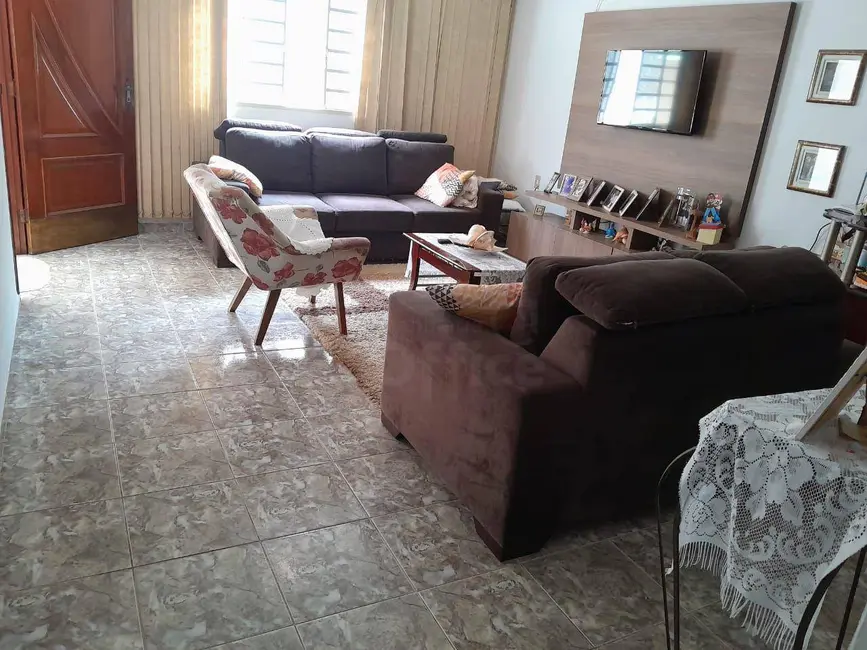 Foto 6 de Sobrado com 3 quartos à venda, 157m2 em Lourdes, Anapolis - GO