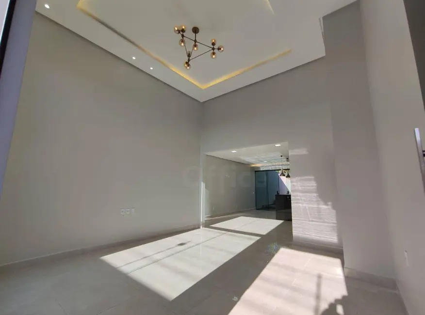 Foto 2 de Casa com 3 quartos à venda, 300m2 em Parque Brasília 2ª Etapa, Anapolis - GO