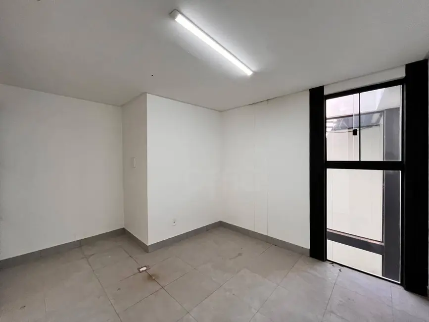 Foto 5 de Sala Comercial para alugar, 37m2 em Jundiaí, Anapolis - GO