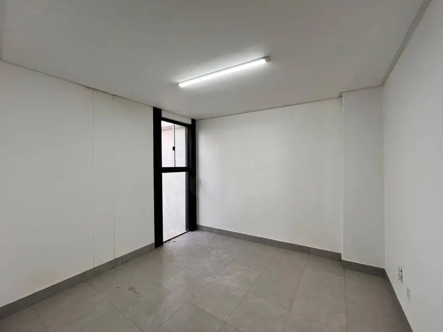 Foto 4 de Sala Comercial para alugar, 37m2 em Jundiaí, Anapolis - GO
