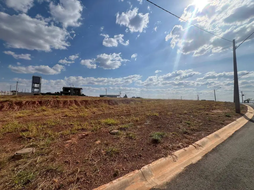 Foto 2 de Terreno / Lote à venda, 360m2 em Anapolis - GO