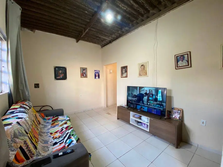 Foto 3 de Casa com 5 quartos à venda, 372m2 em Loteamento Residencial América, Anapolis - GO