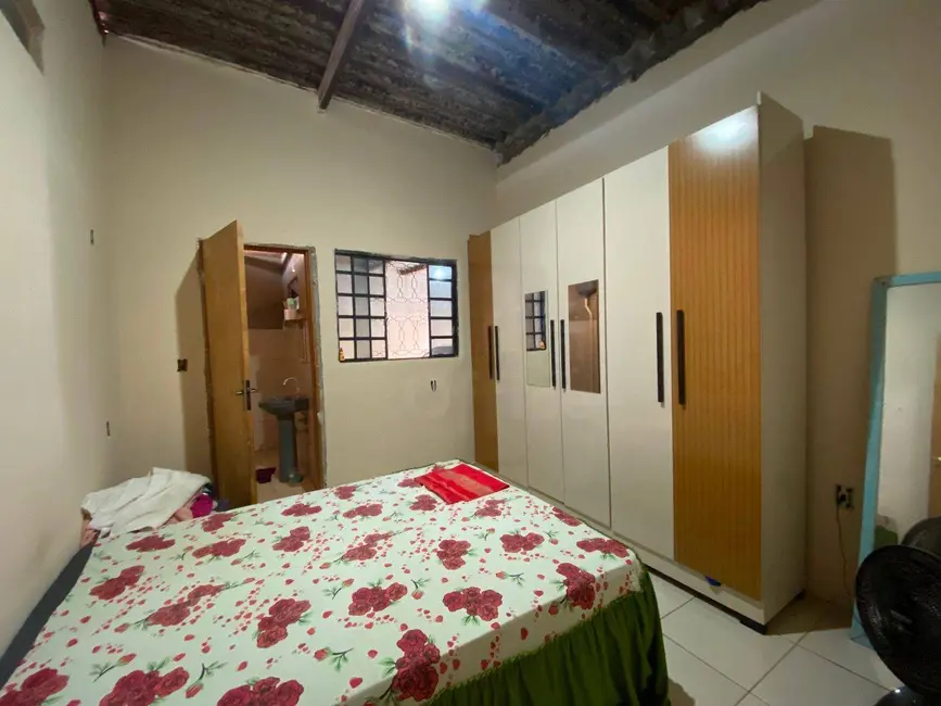 Foto 9 de Casa com 5 quartos à venda, 372m2 em Loteamento Residencial América, Anapolis - GO