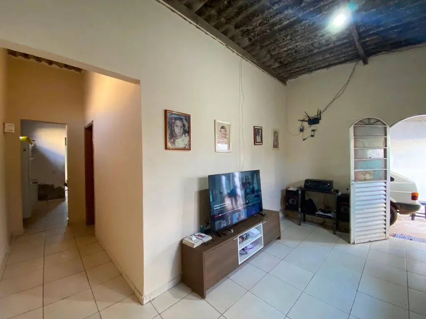 Foto 6 de Casa com 5 quartos à venda, 372m2 em Loteamento Residencial América, Anapolis - GO