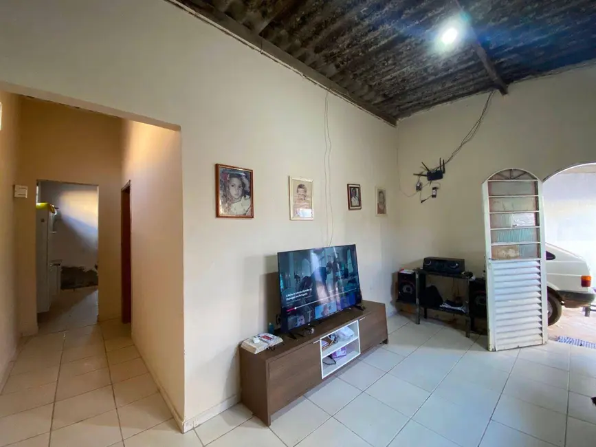 Foto 7 de Casa com 5 quartos à venda, 372m2 em Loteamento Residencial América, Anapolis - GO