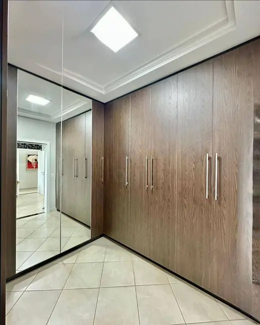 Foto 9 de Casa de Condomínio com 4 quartos à venda, 495m2 em Residencial Sun Flower, Anapolis - GO