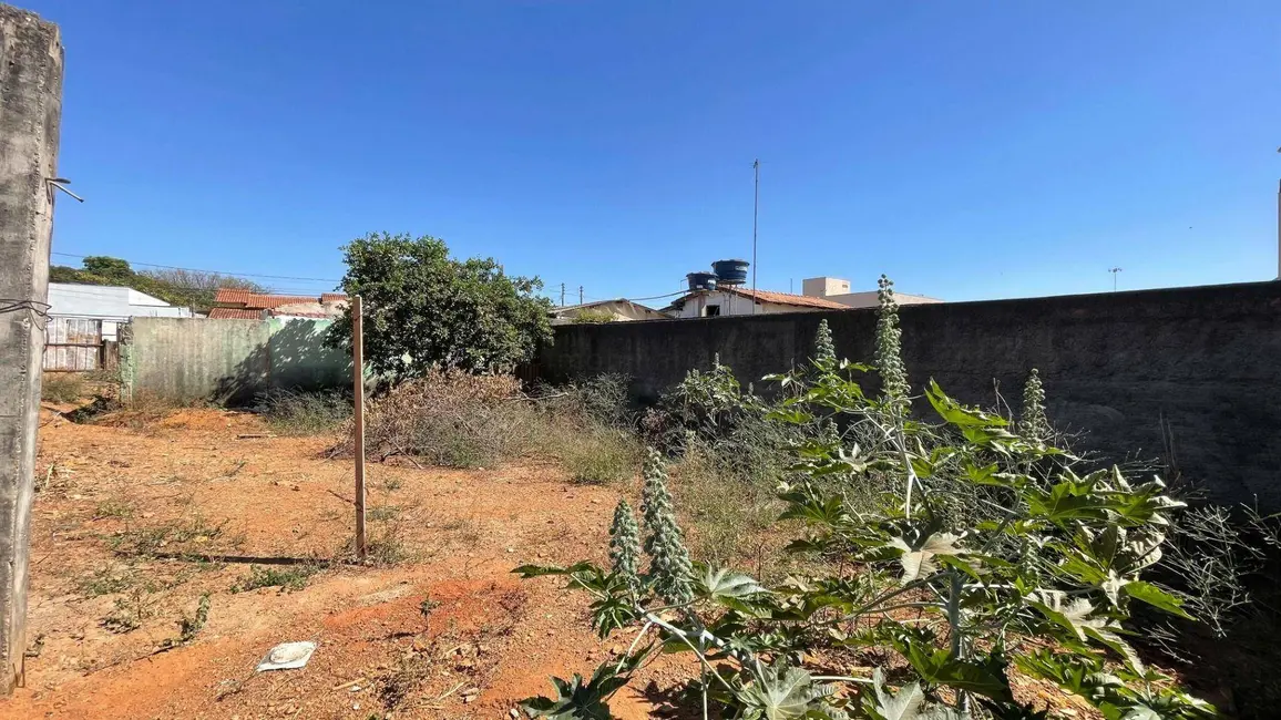 Foto 2 de Terreno / Lote à venda, 600m2 em Boa Vista, Anapolis - GO