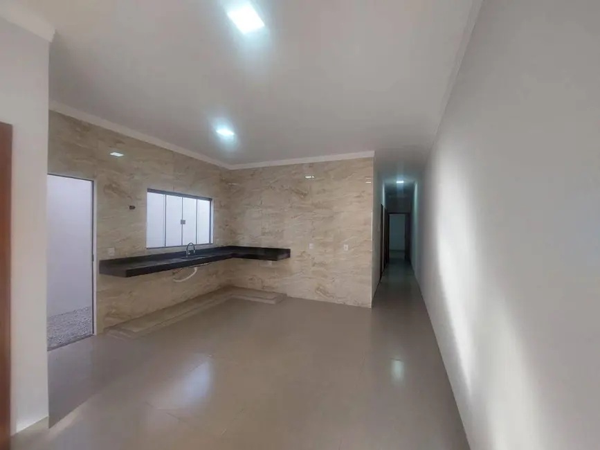 Casa com 3 quartos à venda, 150m2 em Bandeiras, Anapolis - GO - imagem 6 Foto 6 de Casa com 3 quartos à venda, 150m2 em Bandeiras, Anapolis - GO