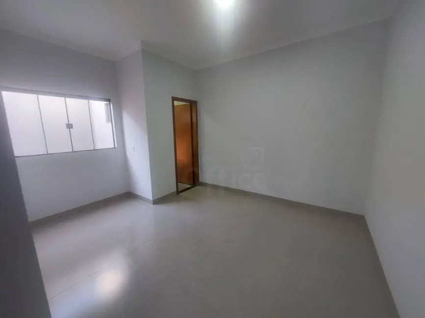 Casa com 3 quartos à venda, 150m2 em Bandeiras, Anapolis - GO - imagem 4 Foto 4 de Casa com 3 quartos à venda, 150m2 em Bandeiras, Anapolis - GO