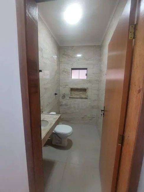 Casa com 3 quartos à venda, 150m2 em Bandeiras, Anapolis - GO - imagem 2 Foto 2 de Casa com 3 quartos à venda, 150m2 em Bandeiras, Anapolis - GO