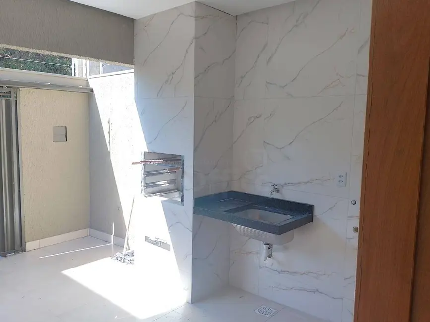 Foto 4 de Casa com 3 quartos à venda, 100m2 em Jardim Itália, Anapolis - GO