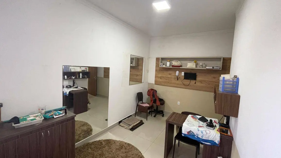 Casa com 3 quartos à venda, 150m2 em Residencial Flor do Cerrado, Anapolis - GO - imagem 4 Foto 4 de Casa com 3 quartos à venda, 150m2 em Residencial Flor do Cerrado, Anapolis - GO