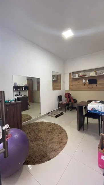 Casa com 3 quartos à venda, 150m2 em Residencial Flor do Cerrado, Anapolis - GO - imagem 5 Foto 5 de Casa com 3 quartos à venda, 150m2 em Residencial Flor do Cerrado, Anapolis - GO