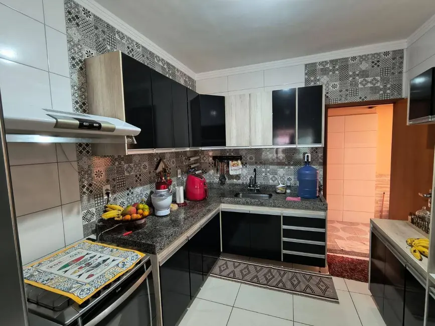 Foto 5 de Casa com 3 quartos à venda, 250m2 em Víviam Parque 2ª Etapa, Anapolis - GO