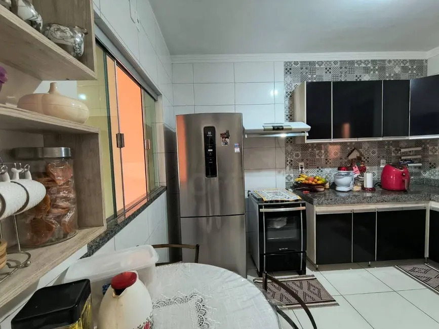 Foto 6 de Casa com 3 quartos à venda, 250m2 em Víviam Parque 2ª Etapa, Anapolis - GO