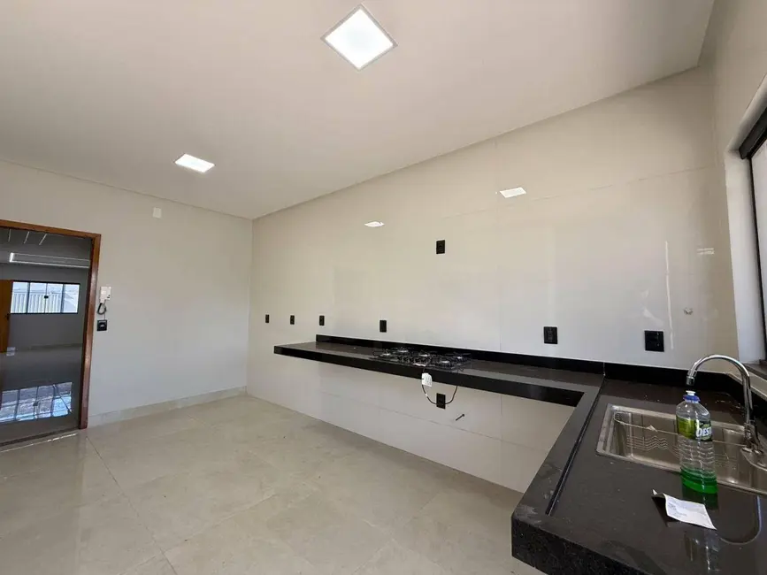 Foto 8 de Casa com 3 quartos à venda, 260m2 em Anapolis - GO