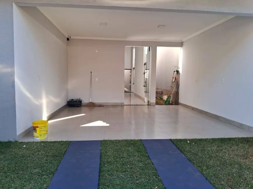 Foto 2 de Casa com 3 quartos à venda, 180m2 em Adriana Parque, Anapolis - GO