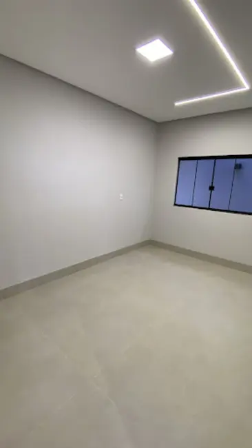 Foto 2 de Casa com 3 quartos à venda, 300m2 em Anapolis - GO