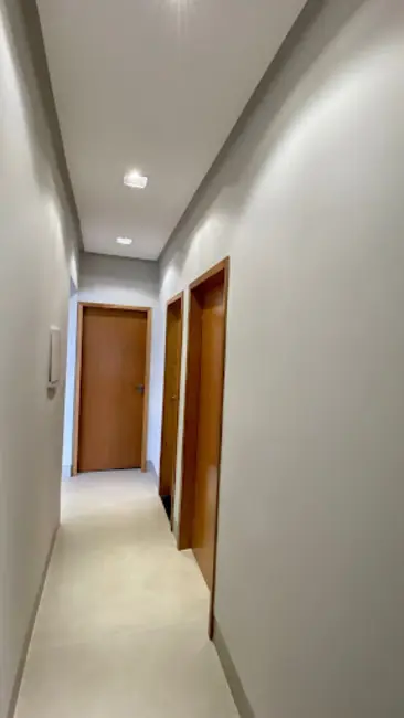 Foto 4 de Casa com 3 quartos à venda, 300m2 em Anapolis - GO