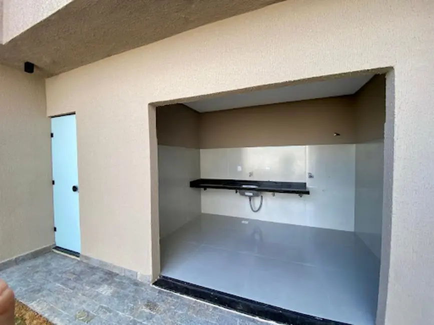 Foto 6 de Casa com 3 quartos à venda, 300m2 em Anapolis - GO