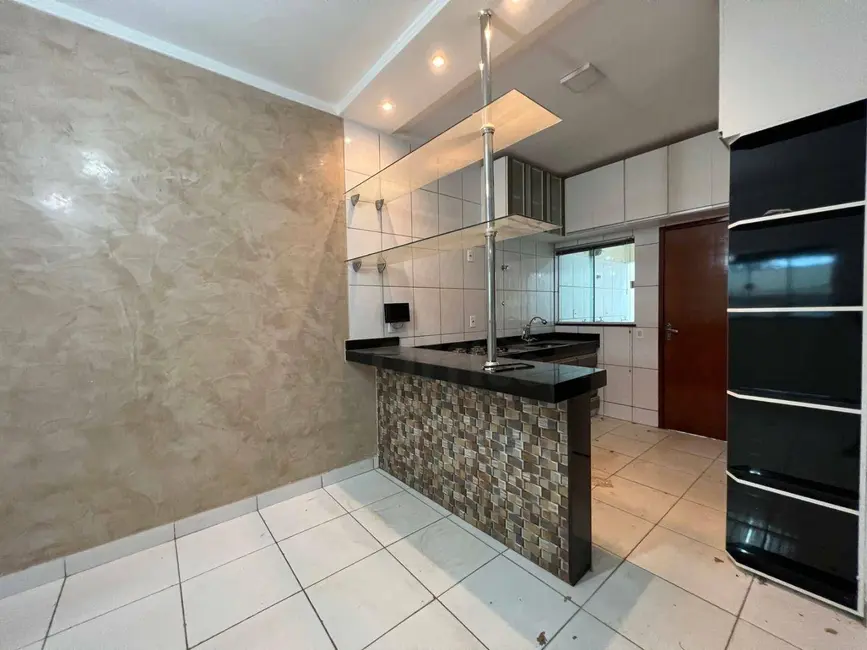 Casa com 3 quartos à venda, 200m2 em Residencial Ayrton Senna, Anapolis - GO - imagem 5 Foto 5 de Casa com 3 quartos à venda, 200m2 em Residencial Ayrton Senna, Anapolis - GO