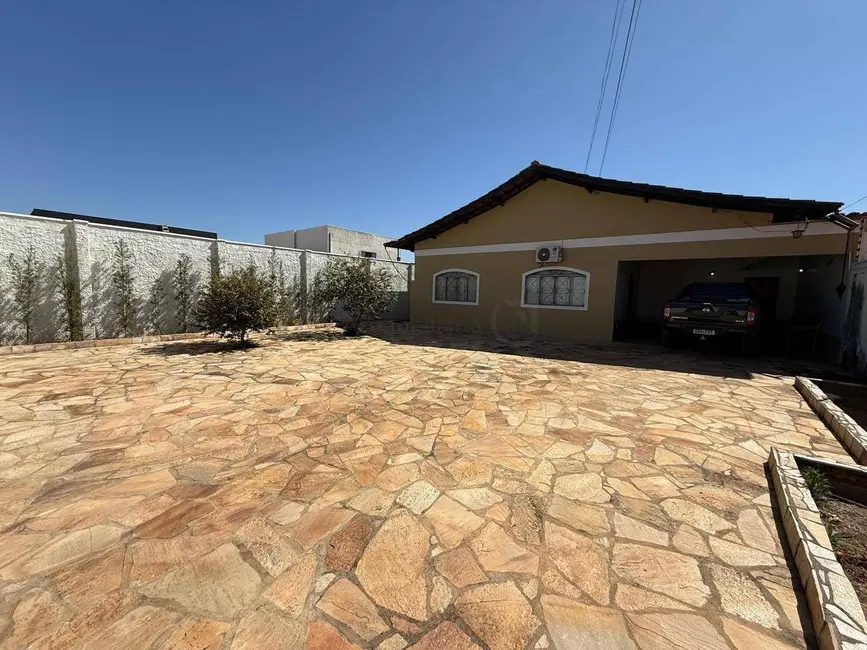 Foto 2 de Casa com 4 quartos à venda, 514m2 em Jundiaí, Anapolis - GO