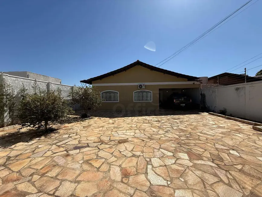 Foto 3 de Casa com 4 quartos à venda, 514m2 em Jundiaí, Anapolis - GO