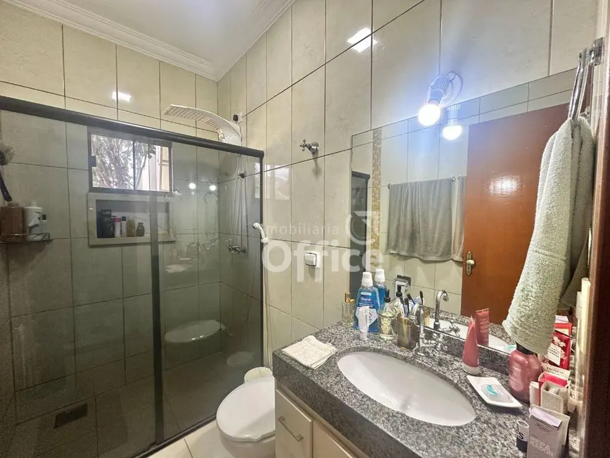 Foto 7 de Casa com 3 quartos à venda, 300m2 em Parque Brasília 2ª Etapa, Anapolis - GO