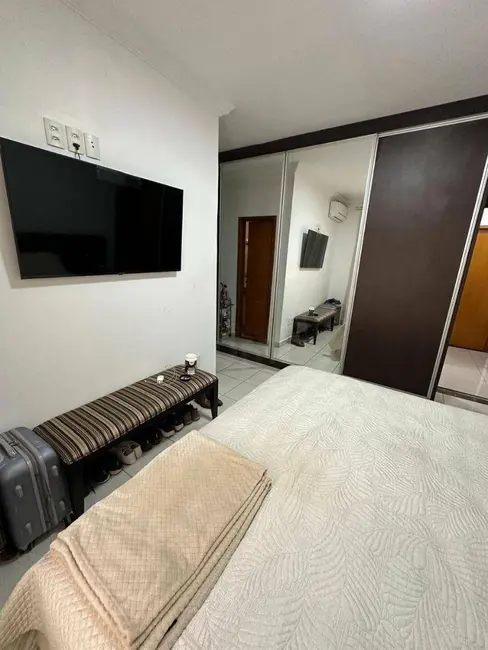 Casa com 3 quartos à venda, 300m2 em Parque Brasília 2ª Etapa, Anapolis - GO - imagem 6 Foto 6 de Casa com 3 quartos à venda, 300m2 em Parque Brasília 2ª Etapa, Anapolis - GO