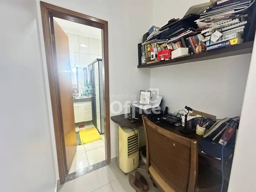 Foto 8 de Casa com 3 quartos à venda, 300m2 em Parque Brasília 2ª Etapa, Anapolis - GO