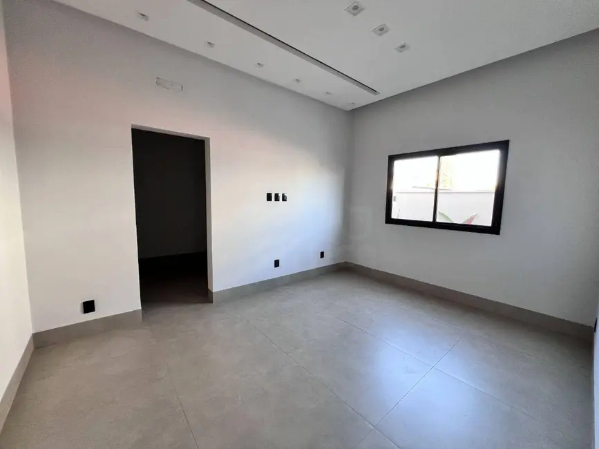 Casa com 3 quartos à venda, 360m2 em Condomínio Terras Alpha Anápolis, Anapolis - GO - imagem 4 Foto 4 de Casa com 3 quartos à venda, 360m2 em Condomínio Terras Alpha Anápolis, Anapolis - GO