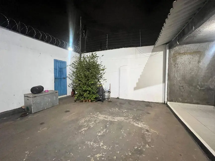 Casa com 3 quartos à venda, 300m2 em Vila Santa Maria de Nazareth, Anapolis - GO - imagem 1 Foto 1 de Casa com 3 quartos à venda, 300m2 em Vila Santa Maria de Nazareth, Anapolis - GO