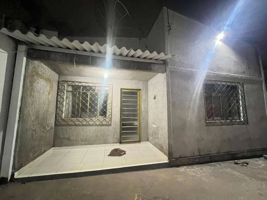 Casa com 3 quartos à venda, 300m2 em Vila Santa Maria de Nazareth, Anapolis - GO - imagem 2 Foto 2 de Casa com 3 quartos à venda, 300m2 em Vila Santa Maria de Nazareth, Anapolis - GO