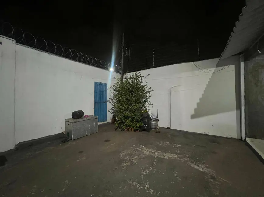 Casa com 3 quartos à venda, 300m2 em Vila Santa Maria de Nazareth, Anapolis - GO - imagem 3 Foto 3 de Casa com 3 quartos à venda, 300m2 em Vila Santa Maria de Nazareth, Anapolis - GO