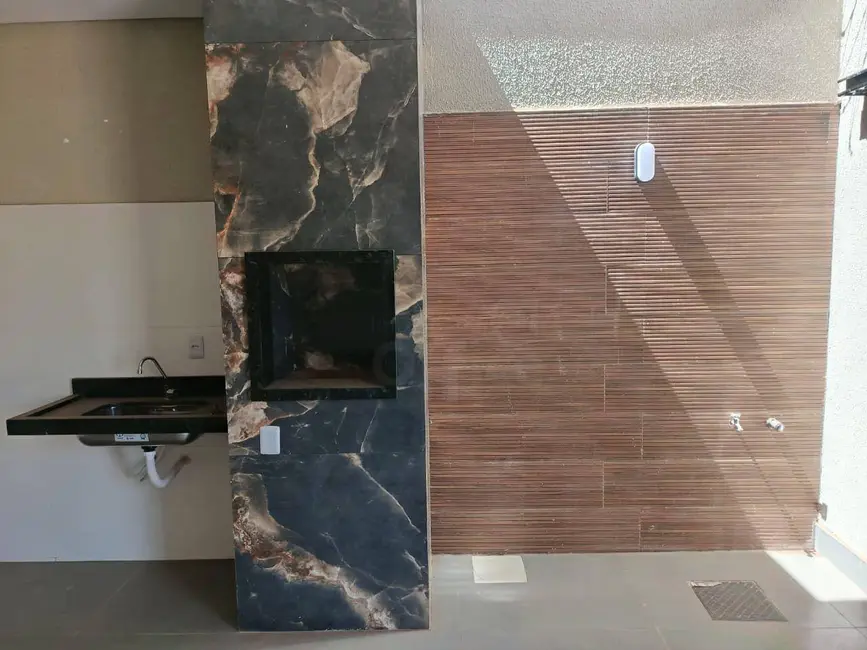 Casa com 3 quartos à venda, 100m2 em Anapolis - GO - imagem 2 Foto 2 de Casa com 3 quartos à venda, 100m2 em Anapolis - GO