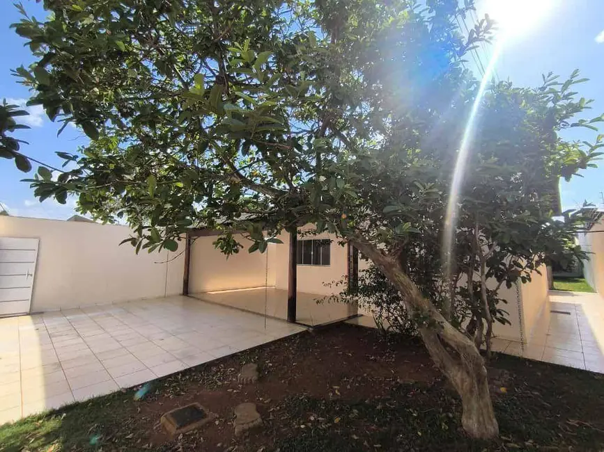 Casa com 3 quartos à venda, 360m2 em São Carlos, Anapolis - GO - imagem 3 Foto 3 de Casa com 3 quartos à venda, 360m2 em São Carlos, Anapolis - GO