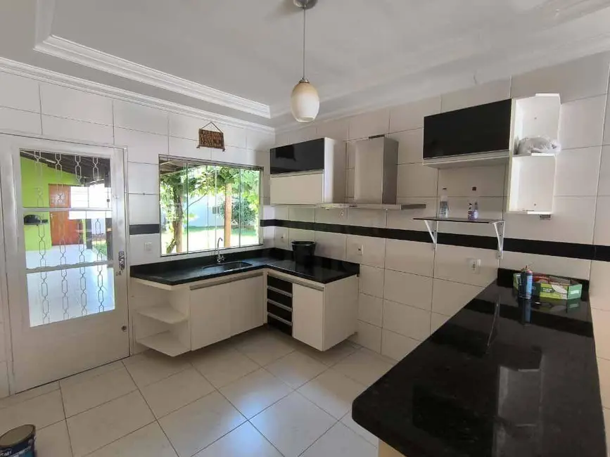 Casa com 3 quartos à venda, 360m2 em São Carlos, Anapolis - GO - imagem 8 Foto 8 de Casa com 3 quartos à venda, 360m2 em São Carlos, Anapolis - GO