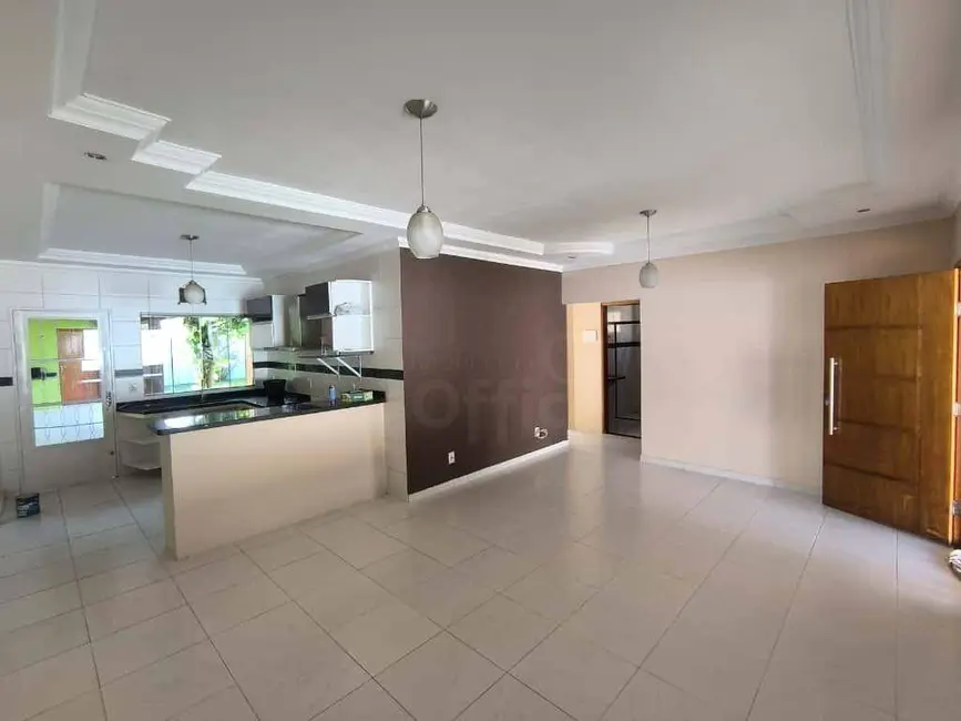 Casa com 3 quartos à venda, 360m2 em São Carlos, Anapolis - GO - imagem 4 Foto 4 de Casa com 3 quartos à venda, 360m2 em São Carlos, Anapolis - GO